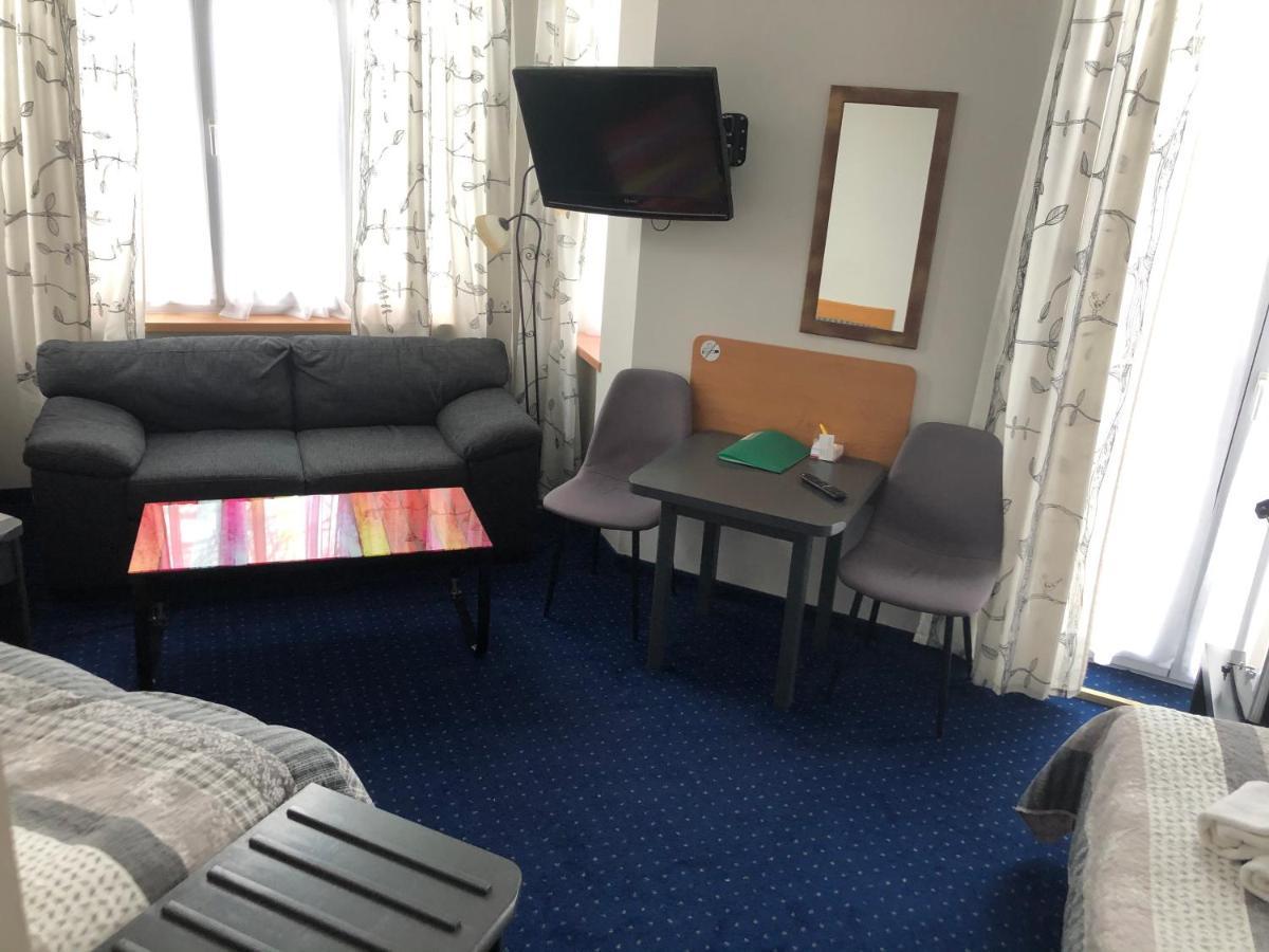 Hotel Bella Jelenia Gora Dış mekan fotoğraf
