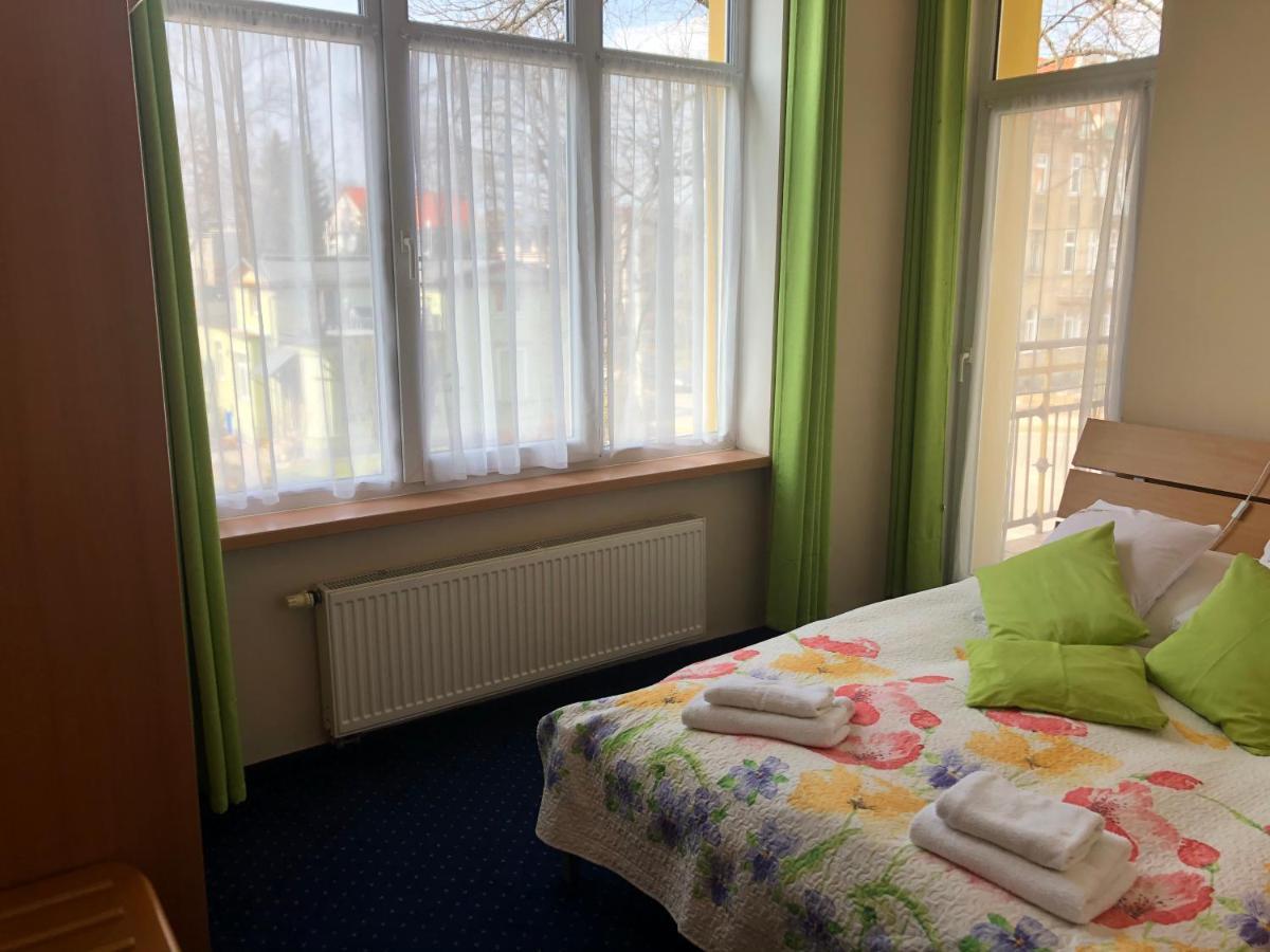 Hotel Bella Jelenia Gora Dış mekan fotoğraf