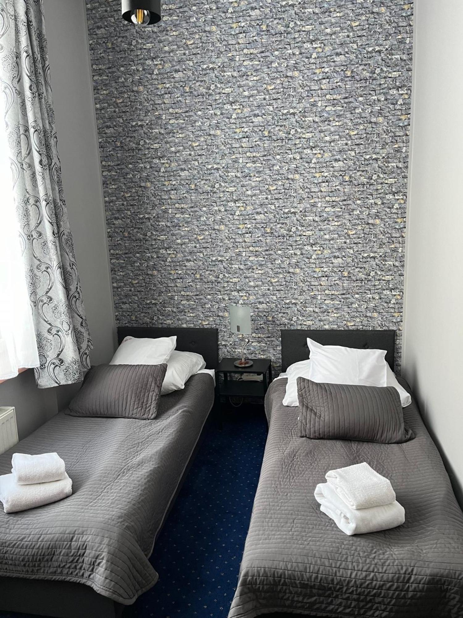 Hotel Bella Jelenia Gora Dış mekan fotoğraf